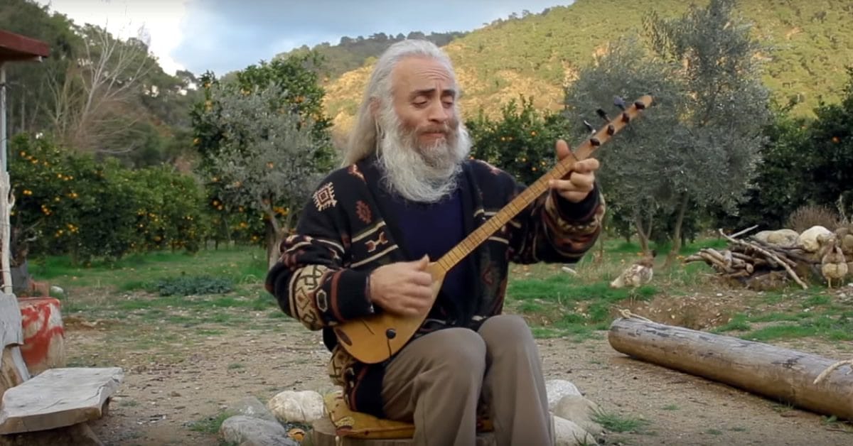 A Very Short Introduction to Özgür Baba and His Music
