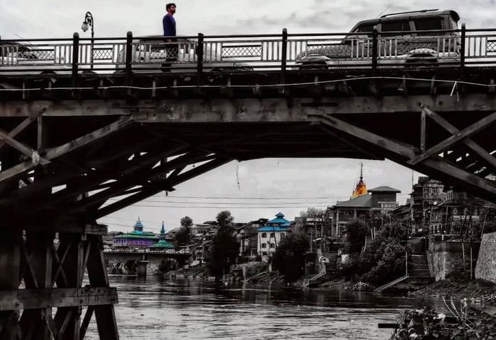 On “Frog in the Mouth” and Other Short Stories from Zahid Rafiq’s The World with Its Mouth Open — A Commentary by Sadam Hussain